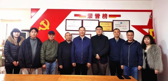 中国建筑装饰协会会长王中奇到重庆开展行业调研(图4)
