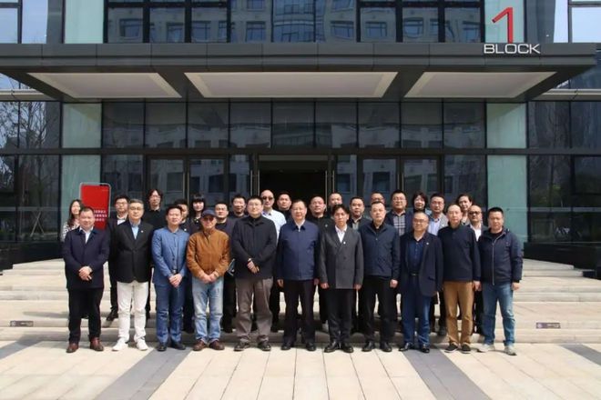 中国建筑装饰协会会长王中奇到重庆开展行业调研(图6)
