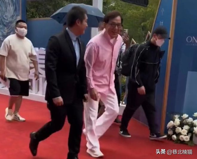 成龙杭州私宅被曝光近100000一平看完室内装修网友直呼服气(图15)