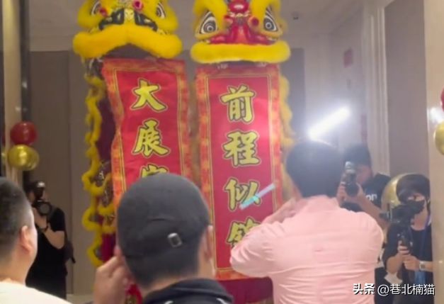 成龙杭州私宅被曝光近100000一平看完室内装修网友直呼服气(图16)