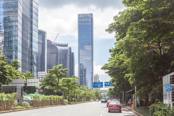 深圳皇庭中心租1-20人独立办公室精装修带家具交通便利可注册(图1)