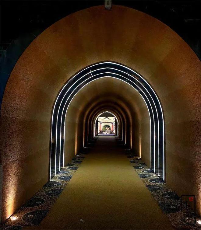 古今融合现代夯土墙建筑装饰惊艳亮相(图1)