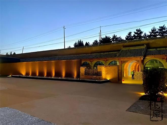 古今对话：现代夯土墙建筑装饰的和谐共生之道(图4)