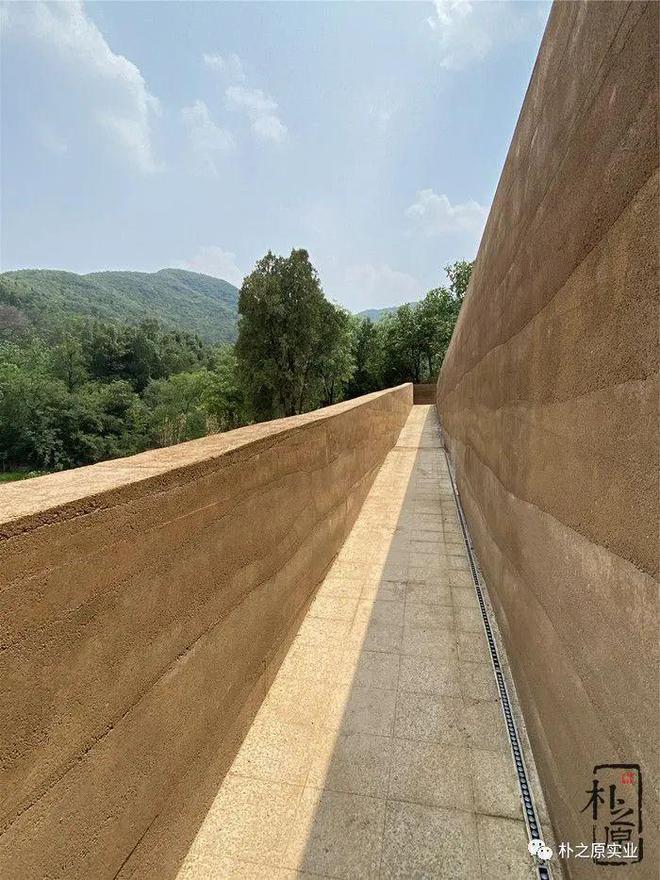 跨界创新和合之美——从夯土墙建筑到现代夯土装饰(图7)