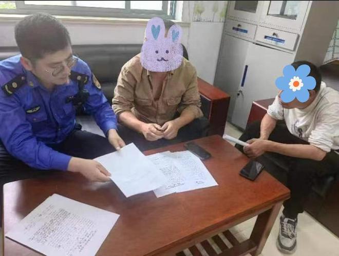 随意倾倒装修垃圾领“罚单”梅陇城管中队深入开展建筑垃圾、装修“偷拉乱倒”专项治理(图3)