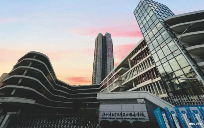 盛璟润府的建筑设计风格和内部装修品质如何？(图16)