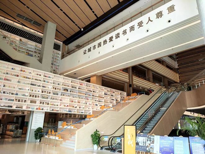 盛璟润府的建筑设计风格和内部装修品质如何？(图11)