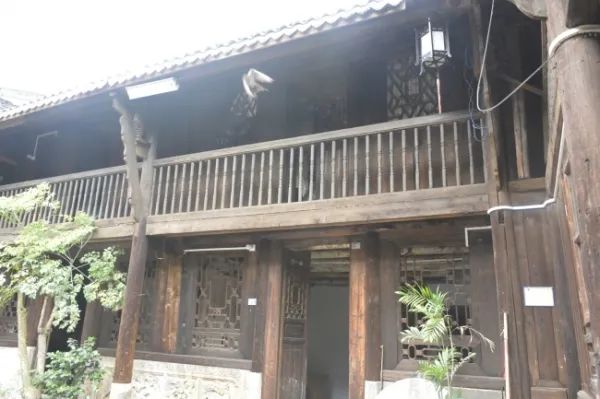 探寻隐匿在兴仁大山中的徽派古建筑(图1)