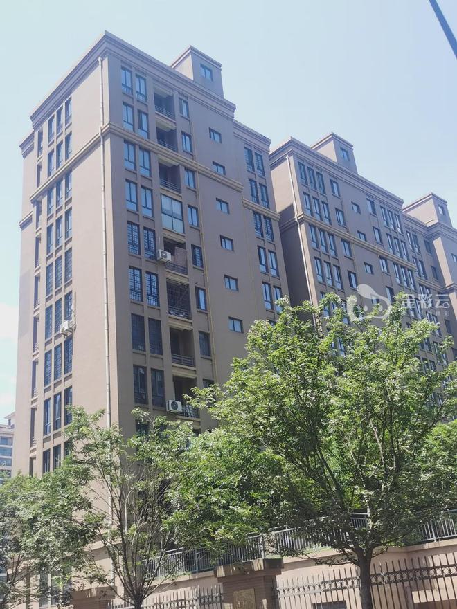 网曝金华这些小区楼房外墙安装空调室外机到底违不违规？(图2)