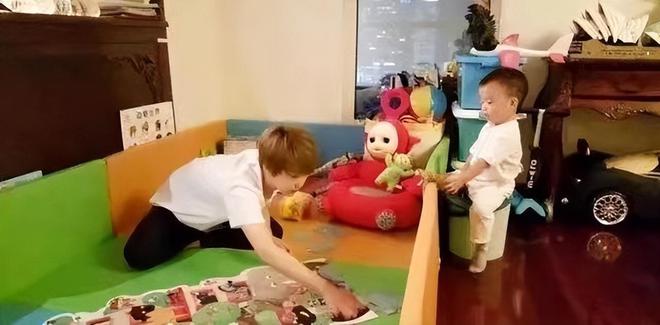 吴京北京私宅揭秘：近8万一平看完室内装修后网友直言受不了(图11)