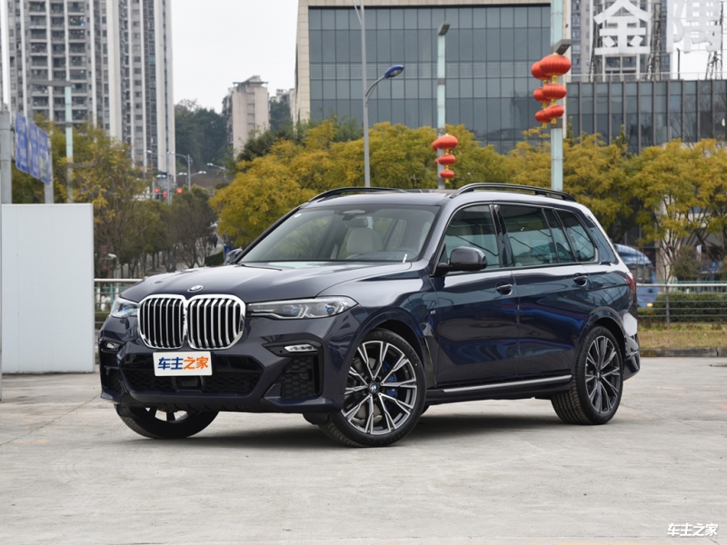 梦想座驾怎么能少得了TA宝马X7实车鉴赏(图1)