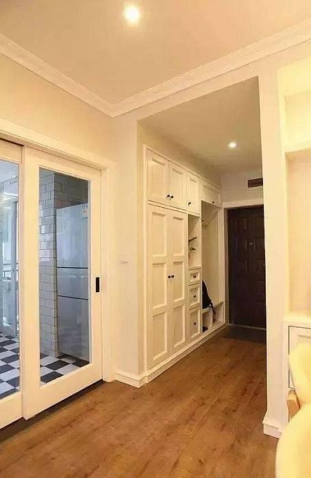 晒晒聪明老公装修的75平新房阳台做个榻榻米瞬间多出一间房！(图2)