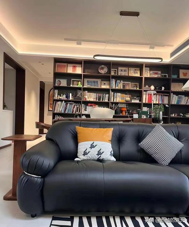 上东一男子晒出118m²的家因装修太过高级走红客厅成为亮点！(图8)