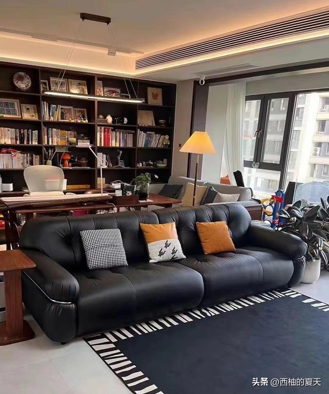 上东一男子晒出118m²的家因装修太过高级走红客厅成为亮点！(图4)