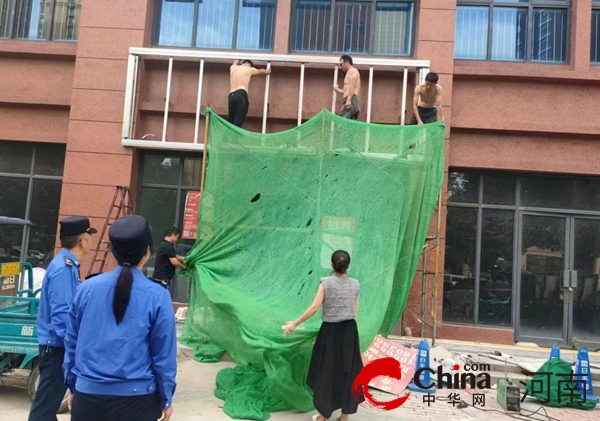 驻马店开发区城市管理局：加强店铺装修管理维护市容整洁有序(图1)