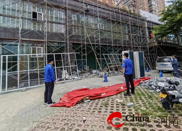 驻马店开发区城市管理局：加强店铺装修管理维护市容整洁有序(图2)