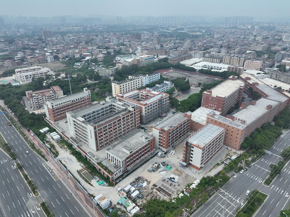 石狮蚶江中学扩建（二期）室内装饰装修有序推进(图1)