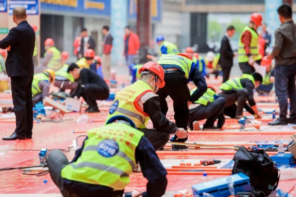 百名选手同场竞技！第二届湖南省室内装饰装修行业职业技能竞赛落幕(图2)