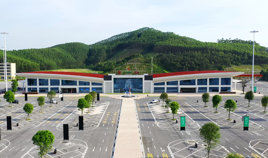 广西路建集团首获中国建筑工程装饰奖(图1)