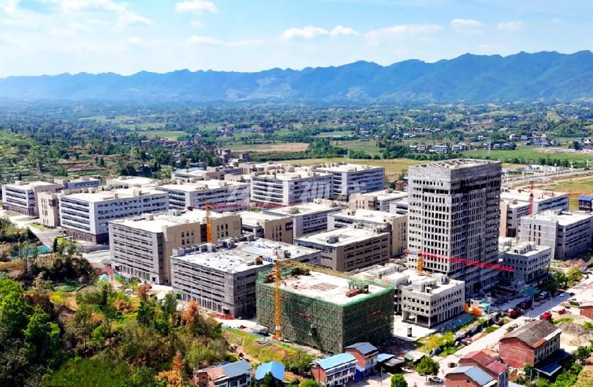 达州东部经开区智能制造标准化厂房综合服务中心预计12月底完工(图2)