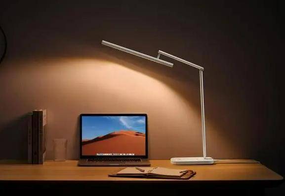 护眼台灯怎么选看哪些指标？细数五款性价比最高的护眼灯(图9)