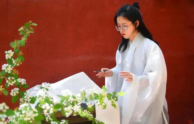 不工作、不结婚!浙江女孩28岁自费1万花150天把故宫“搬”回家(图5)