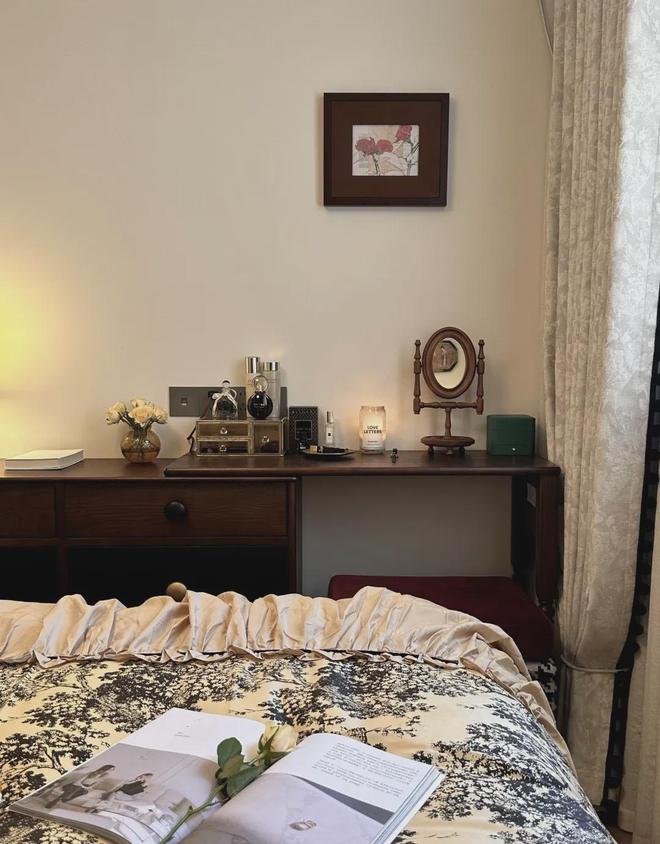 这位女设计师的家火了每一寸都散发着法式复古的浪漫气息(图9)