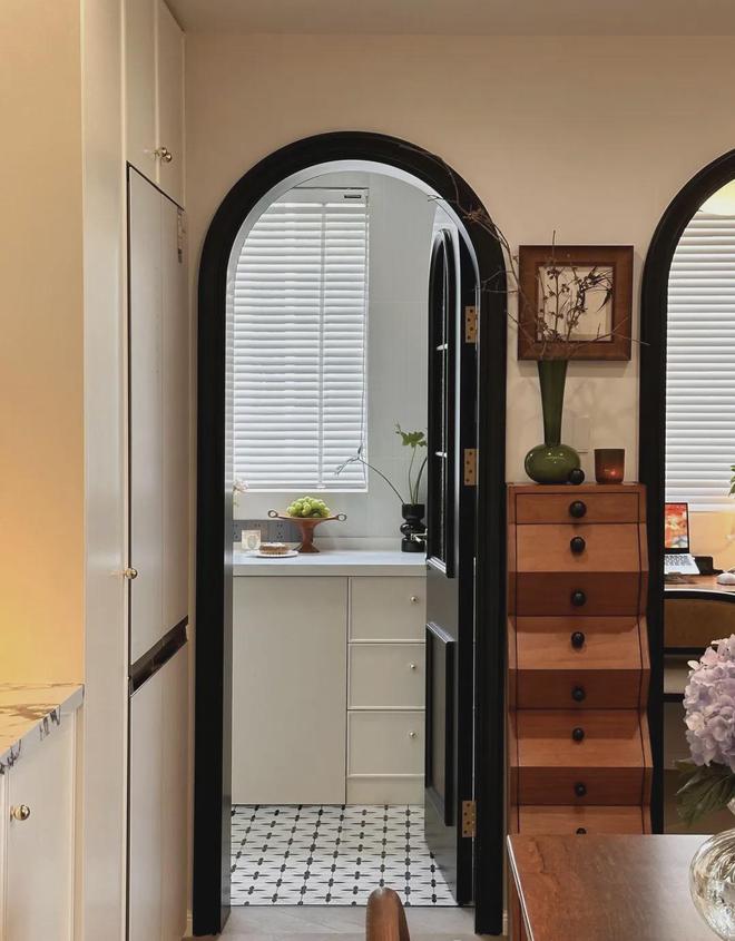 这位女设计师的家火了每一寸都散发着法式复古的浪漫气息(图10)