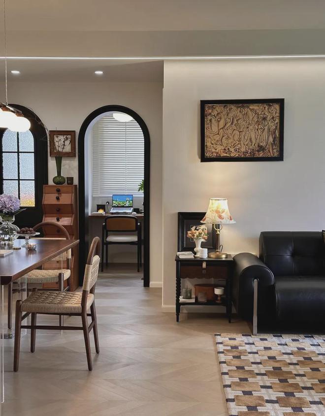 这位女设计师的家火了每一寸都散发着法式复古的浪漫气息(图6)