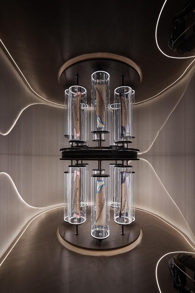 梁志天设计新作｜古今交融·炫光古筝旗舰店(图3)