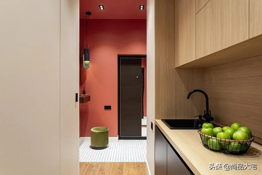 单身小姐姐的32㎡公寓室内打造7大功能区精致大气令人难忘(图6)