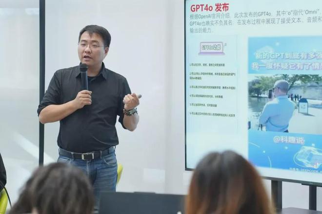 以雇主为导向以学生为中心西安欧亚学院探索专业建设转型突围(图9)