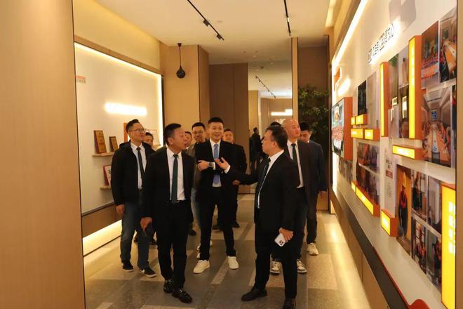 重磅签约！中庭装饰优居战略合作全面开启一站式居住服务模式(图3)