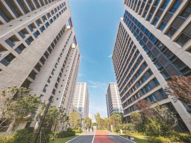 全面推进城市发展重点领域改革建设让人民满意的国家中心城市(图1)