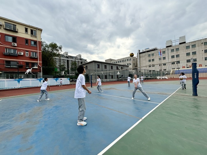 杜绝“阴阳课表”!“能出汗”的校园体育该如何保障?(图1)