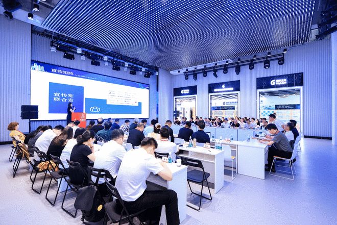 中国建材市场协会装配式装修分会召开第三届理事会二次扩大会议(图1)