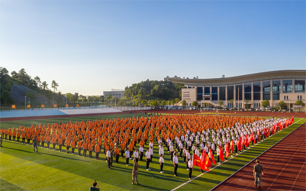 以家国情怀筑就盛世灯火丨名匠家装引领高品质家居新时代(图4)
