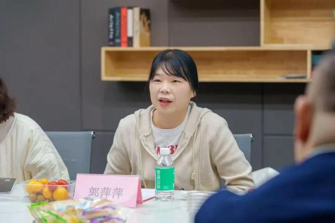 深化交流合作创艺装饰集团领导莅临新中源陶瓷总部参观考察(图2)