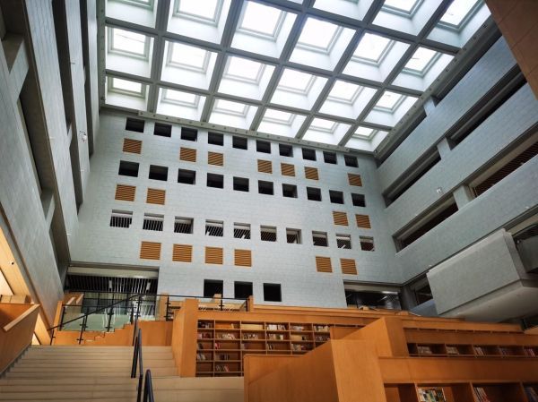 日吉华清水板在室内装饰中的运用(图2)