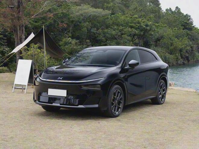 小鹏G7P7+双车升级亮相！多款重磅新车解析捷尼赛思G90大升级(图4)