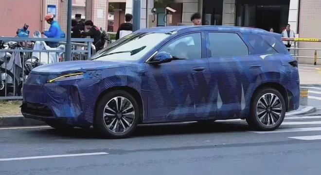 小鹏G7P7+双车升级亮相！多款重磅新车解析捷尼赛思G90大升级(图7)