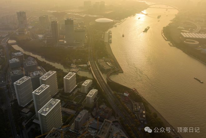 聚焦保利售楼处发布：保利世博天悦以臻品续写荣光(图1)