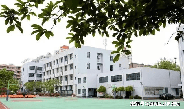 翠湖滨江隆新里(售楼处)首页-翠湖滨江隆新里售楼中心电话-环境-户型-价格-地址-楼盘详情-配套-电话-交房时间-配套-交房时间(图19)