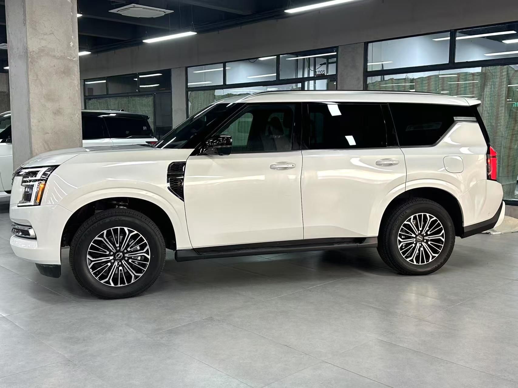 2025款日产途乐35TT更新换代全新动力外观内饰科技都成最大卖点(图2)