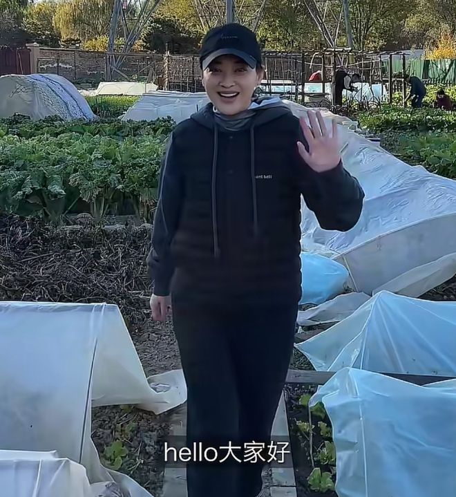 梅婷家的别墅藏不住了室外有小菜园由公婆打理全年不用买菜(图10)